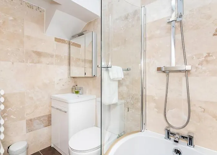 Modern Minimalist 3-bed Duplex In - Pass The Keys Appartamento