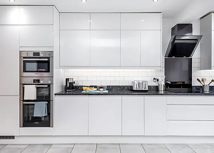 Appartamento Modern Minimalist 3-bed Duplex In - Pass The Keys