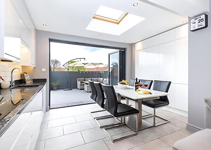 Appartamento Modern Minimalist 3-bed Duplex In - Pass The Keys *