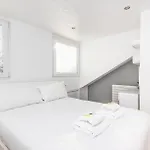 Modern Minimalist 3-bed Duplex In - Pass The Keys York