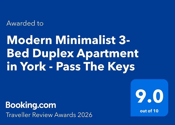 Modern Minimalist 3-bed Duplex In - Pass The Keys Lägenhet York